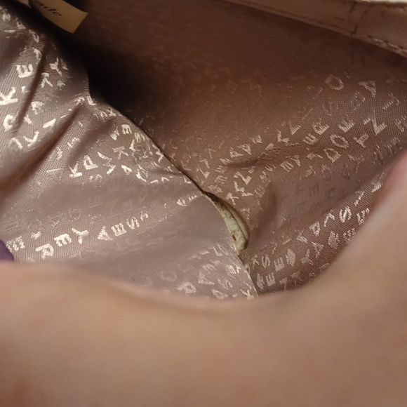 🐾Kate Spade Cream Women's Wallet🎉 - Picture 9 of 12